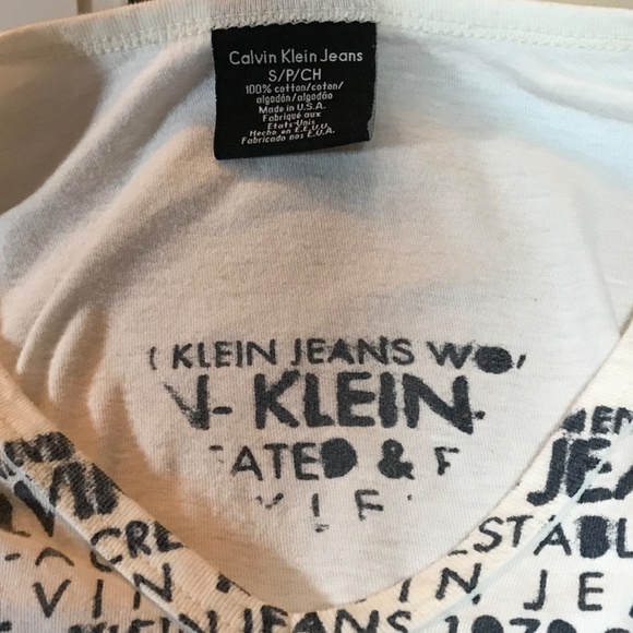 Calvin Klein Women’s White Short Sleeve V-Neck LogoT-Shirt - Picture 8 of 12
